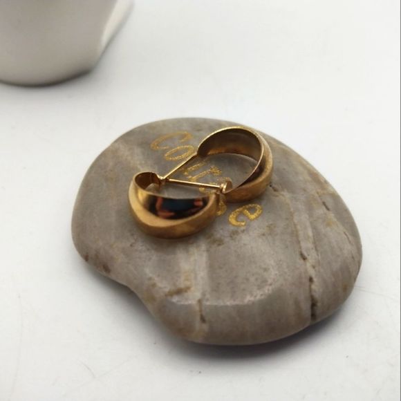 Vintage Jewelry - Half‎ hoop gold toned earrings for pierced ears